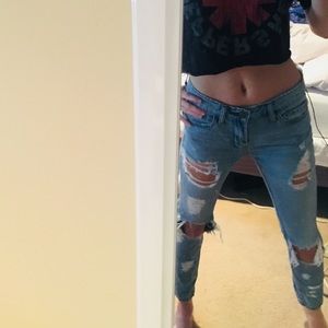 Light Wash Destroyed Urban Outfitter Jeans